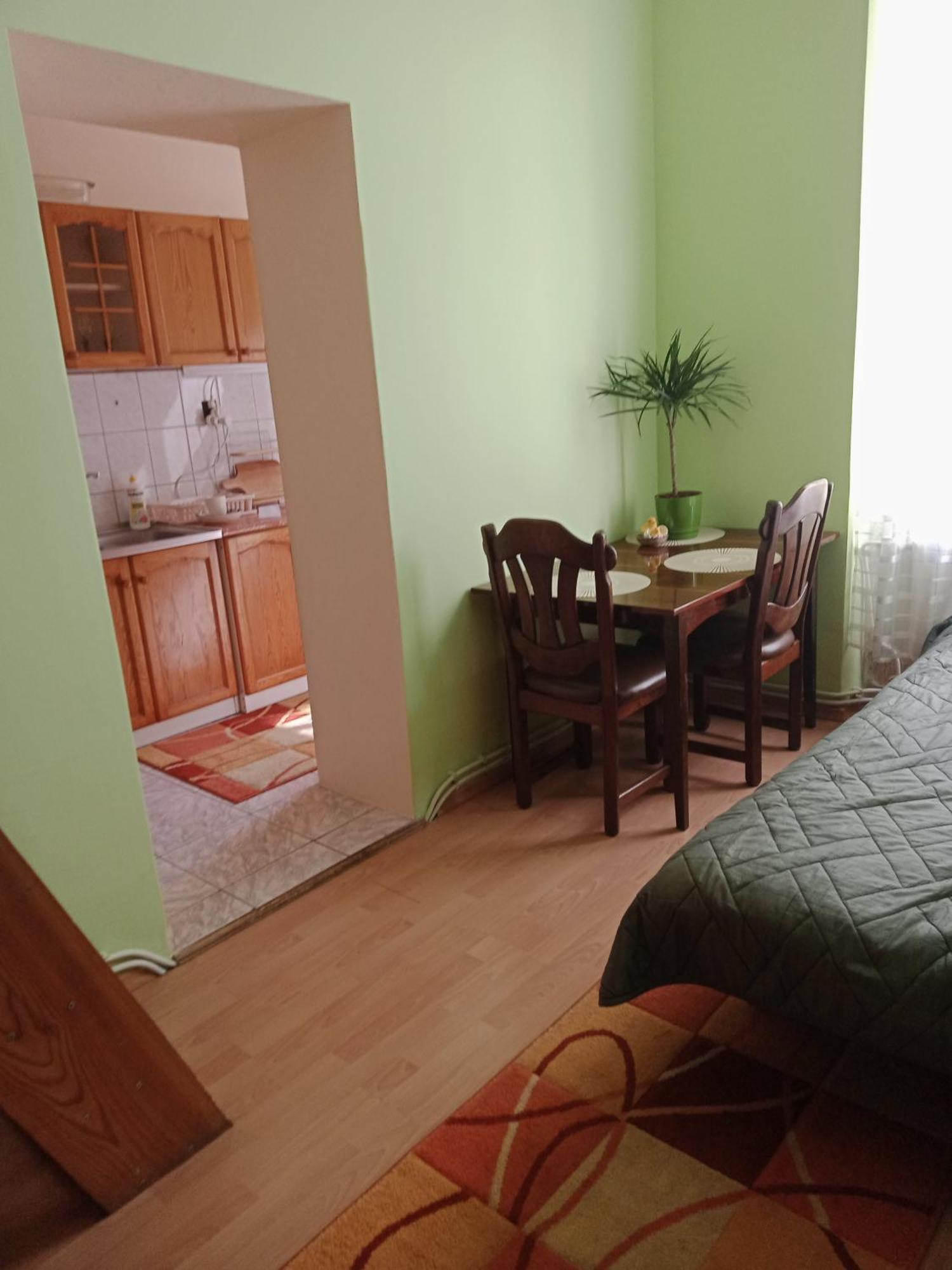 פז'מיסל Apartament Kolo Dworcu מראה חיצוני תמונה